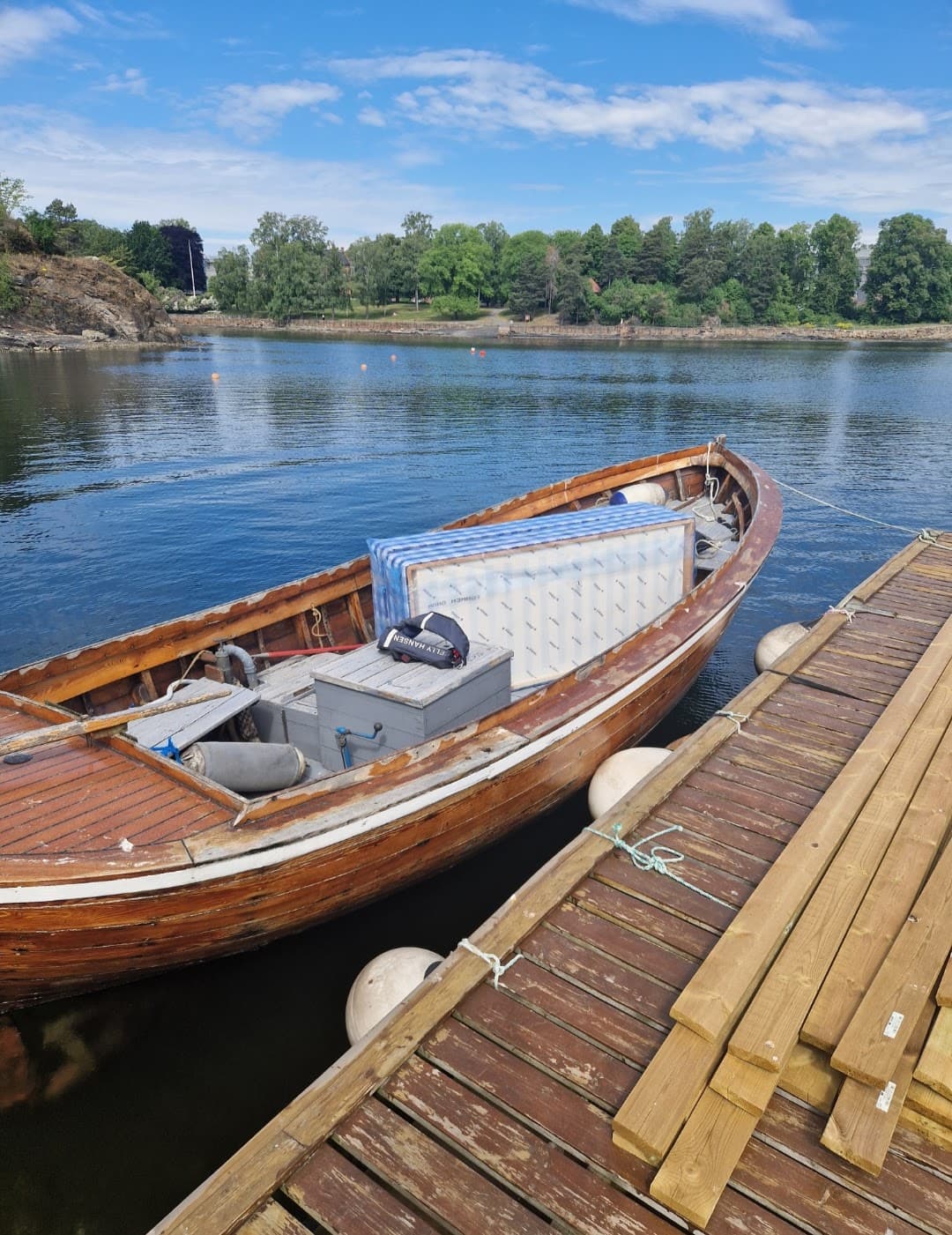 Levering til sommerøya med båt