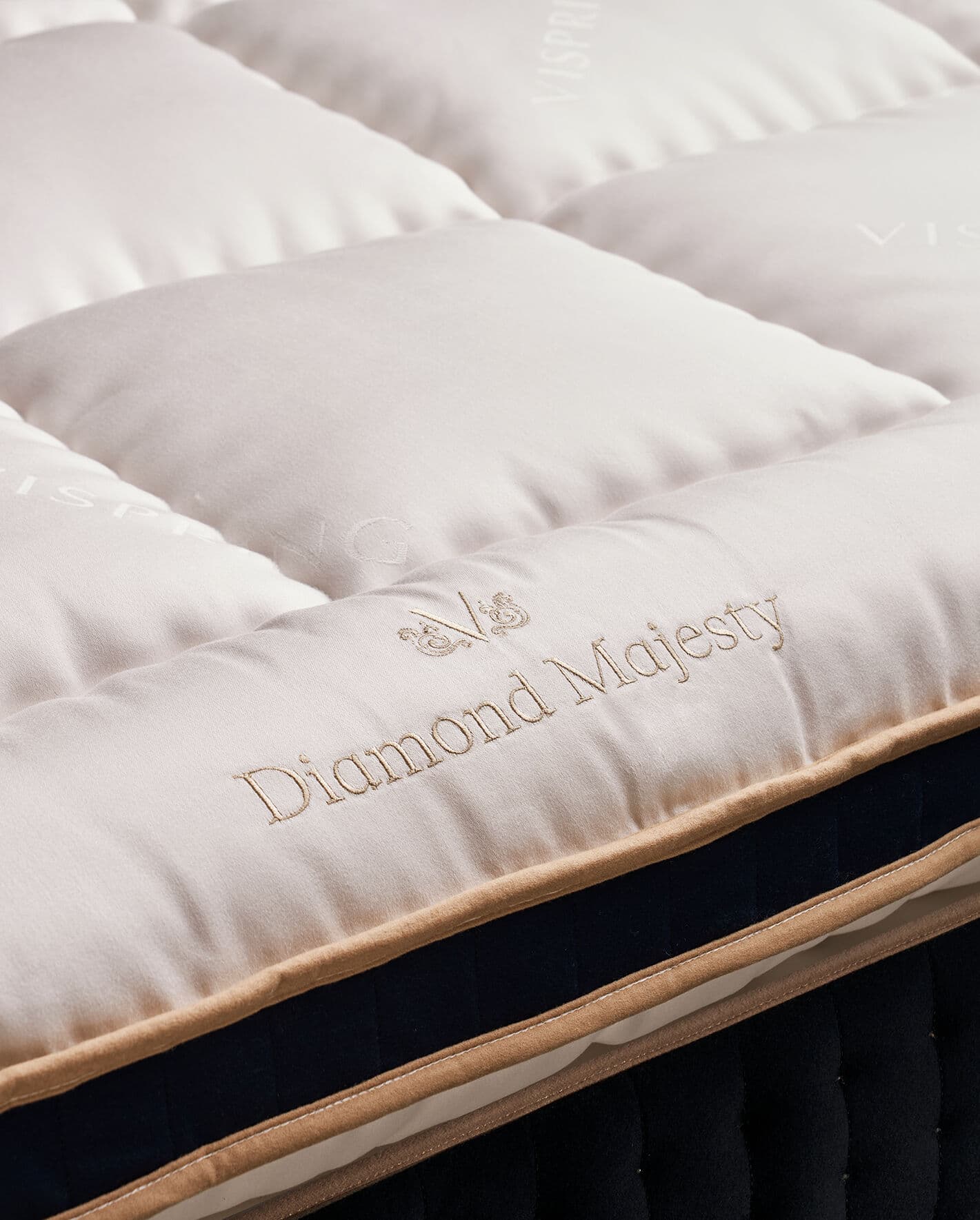 Diamond Majesty overmadrass